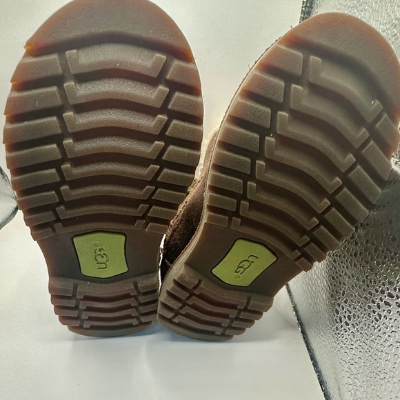 EUC UGG Australia little kids boots sz7 Holmes chocolate brown - Picture 5 of 7